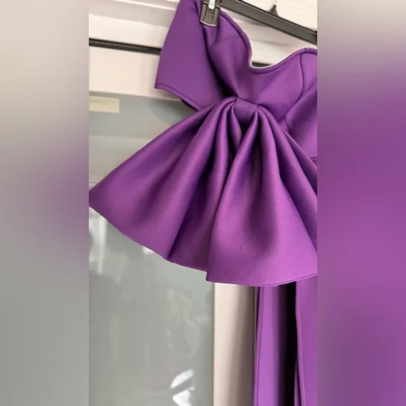 Beautiful purple top- Size small - Picture 3 of 9